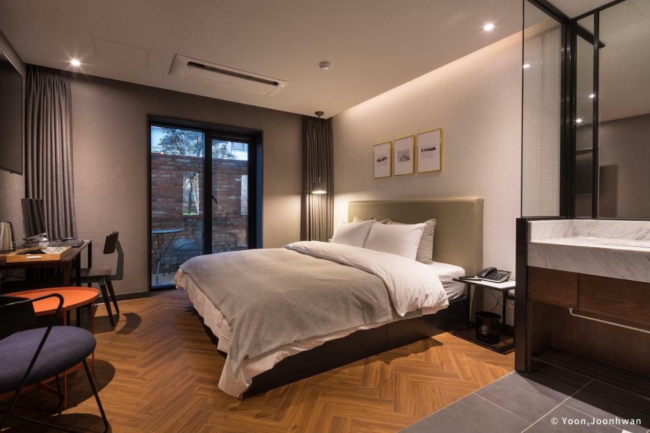 Brown Dot Hotel Seomyeon Pusan Exteriér fotografie