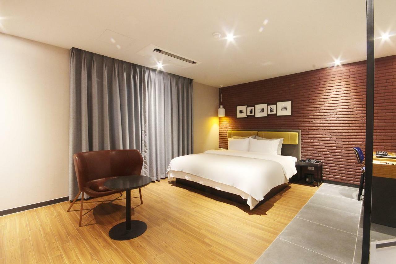 Brown Dot Hotel Seomyeon Pusan Exteriér fotografie