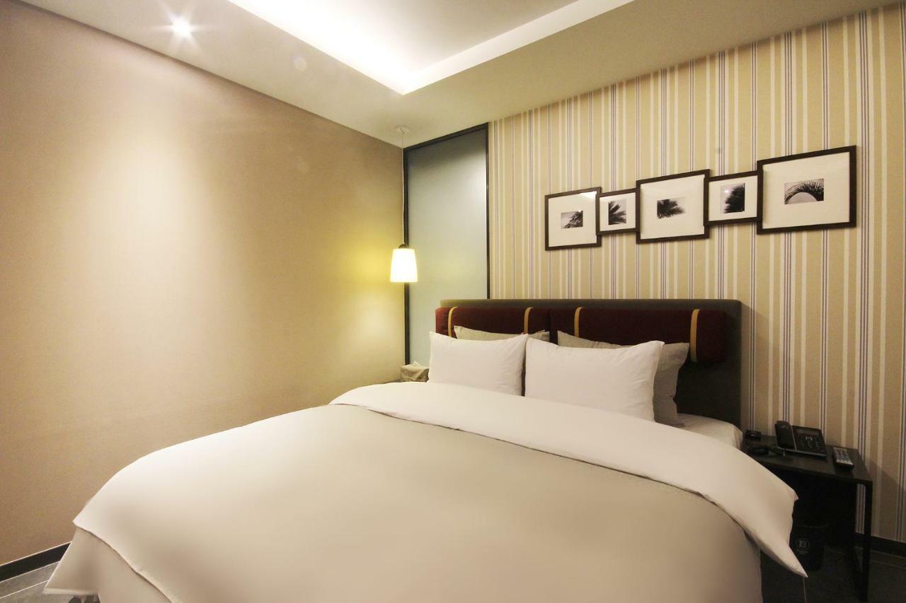 Brown Dot Hotel Seomyeon Pusan Exteriér fotografie